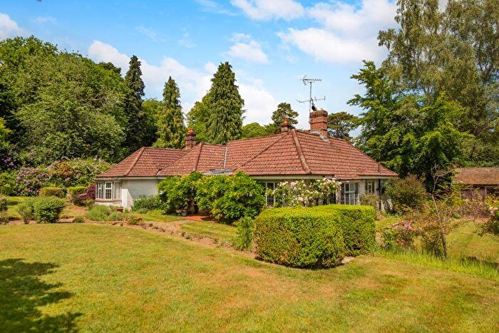 3 Bedroom Detached House For Sale In Burrows Lane, Gomshall, GU5