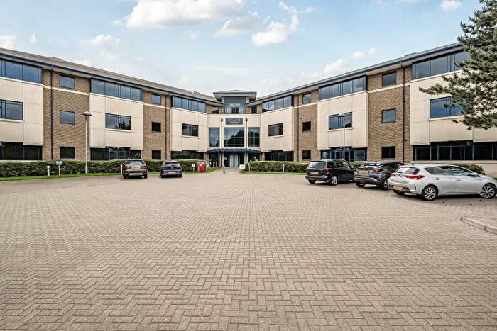 1 Bedroom Apartment To Rent In Chertsey, Surrey, KT16