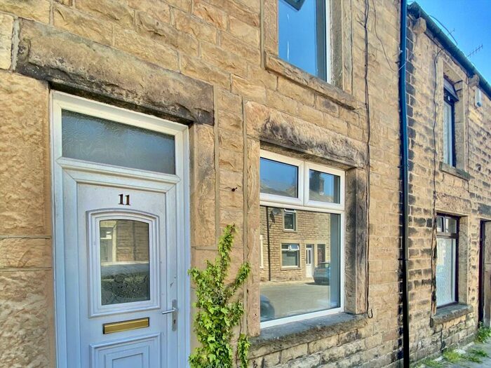 2 Bedroom House To Rent In Trafalgar Road, Lancaster, LA1