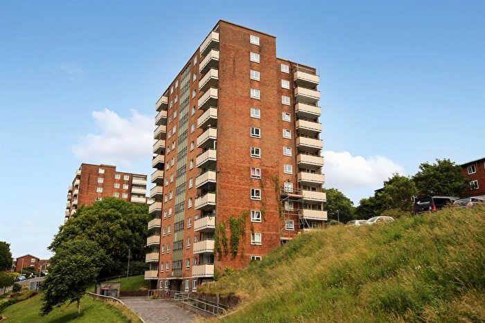 2 Bedroom Flat To Rent In Ashton Rise, Brighton, BN2