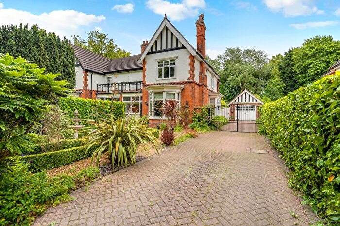 5 Bedroom Semi-Detached House For Sale In Fords Avenue, Healing, DN41