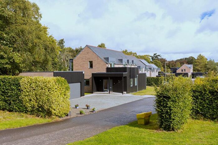 4 Bedroom Detached House For Sale In William Burn Grove, Rosewell, Midlothian, EH24