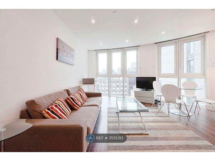 2 Bedroom Flat To Rent In Alie Street, London, E1