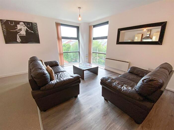 2 Bedroom Apartment To Rent In City Gate, Blantyre Street, Castlefield, M15