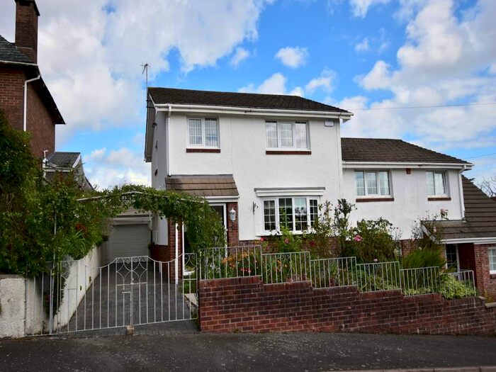 3 Bedroom Property To Rent In Llythrid Avenue, Uplands, Swansea, SA2