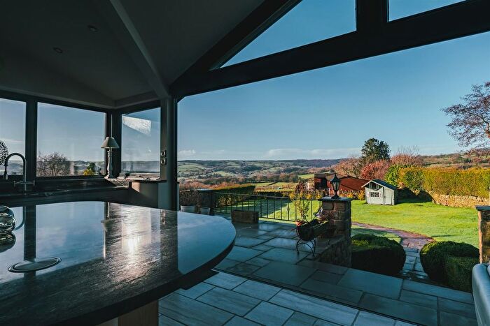 4 Bedroom Detached House For Sale In Millthorpe Lane, Holmesfield, Dronfield, S18