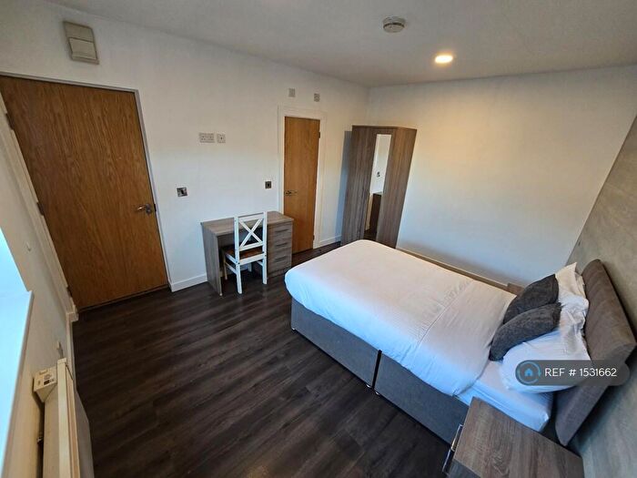 Studio To Rent In Studio, Stoke-On-Trent, ST1