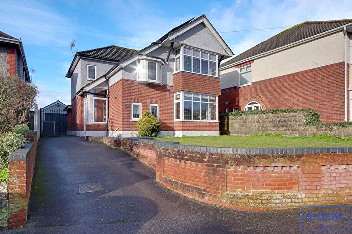 3 Bedroom Detached House For Sale In Norton Road, Bournemouth, BH9