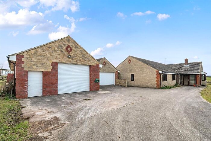 4 Bedroom Detached Bungalow For Sale In Rowden Mill Lane, Stourton Caundle, Sturminster Newton, DT10