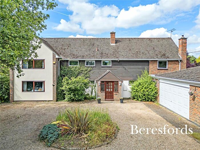 5 Bedroom Detached House For Sale In New Road, Ingatestone, CM4