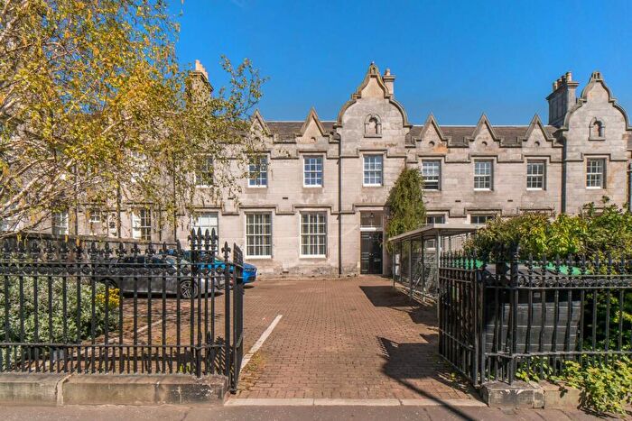3 Bedroom Flat For Sale In Flat A Mill Lane, Leith, Edinburgh, EH6