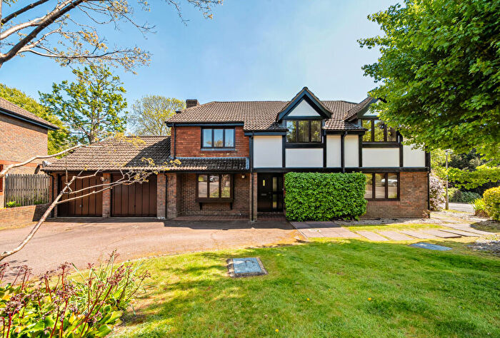 4 Bedroom Detached House For Sale In Russell Hill Road, Purley, CR8