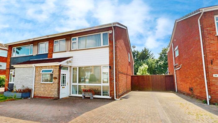 3 Bedroom Semi-Detached House For Sale In Philip Close, Cardiff, CF14