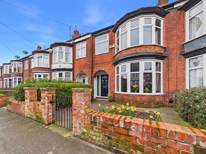3 Bedroom Terraced House For Sale In Claremont Avenue, Beverley Road, Hull, HU6