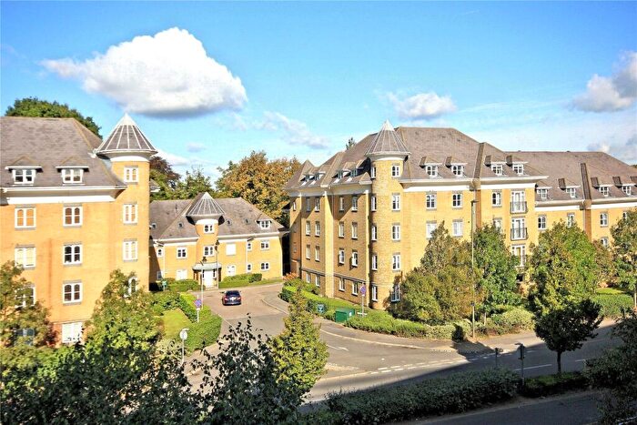 2 Bedroom Flat For Sale In Century Court, Woking, Surrey, GU21