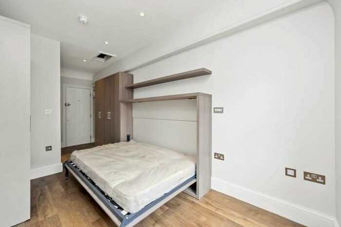 Studio To Rent In York Street, London, W1U