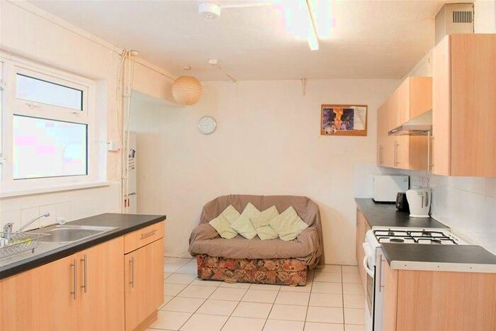 4 Bedroom House To Rent In Valentia Road, Headington, Oxford, OX3