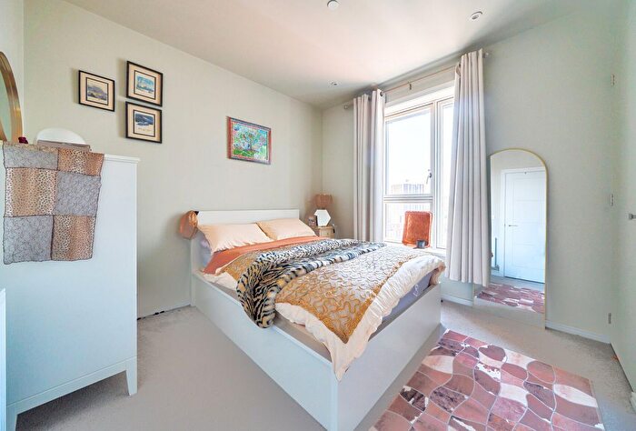 1 Bedroom Flat For Sale In Dalby Avenue, Bristol, Somerset, BS3