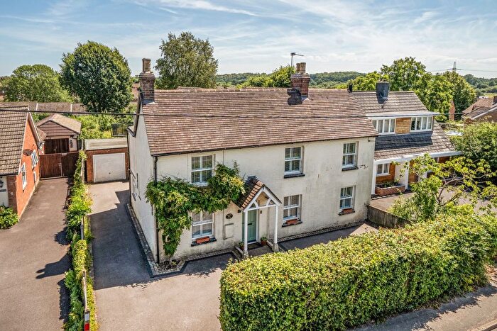 5 Bedroom Detached House To Rent In New Road, Swanmore, Southampton, SO32