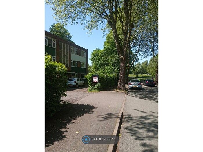 2 Bedroom Flat To Rent In Saldavian Court, Walsall, WS2