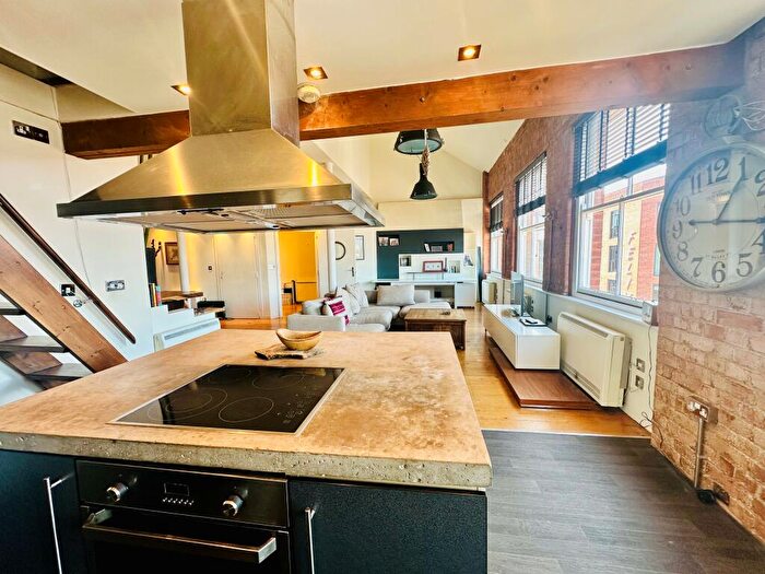 2 Bedroom Apartment To Rent In Heathcoat Street, Nottingham, NG1