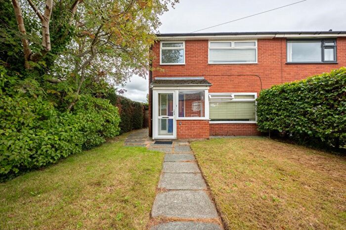 3 Bedroom Semi-Detached House For Sale In Ormond Avenue, Westhead, L40