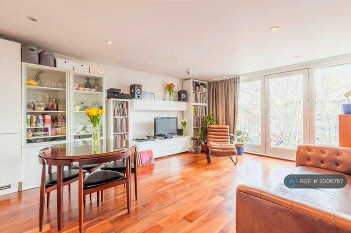 2 Bedroom Flat To Rent In Hackney Road, London, E2