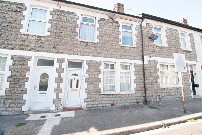 3 Bedroom Terraced House To Rent In Queen Street, Barry, CF62