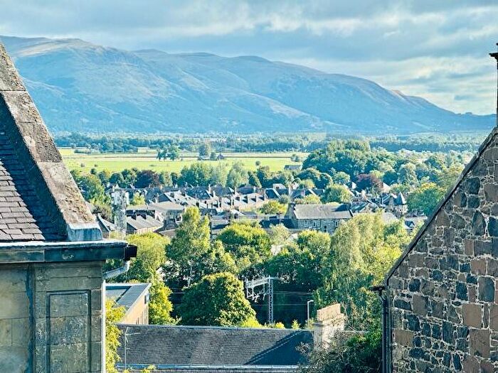 1 Bedroom Flat To Rent In Irvine Place, Stirling, FK8