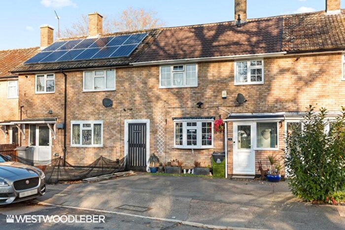 3 Bedroom Terraced House For Sale In Pengelly Close, Cheshunt, Waltham Cross, EN7