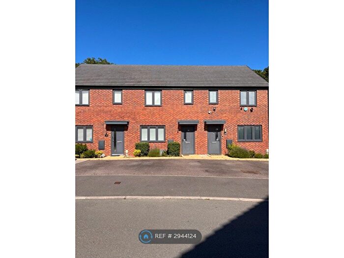 3 Bedroom Terraced House To Rent In Webster Avenue, Shirley, Solihull, B90