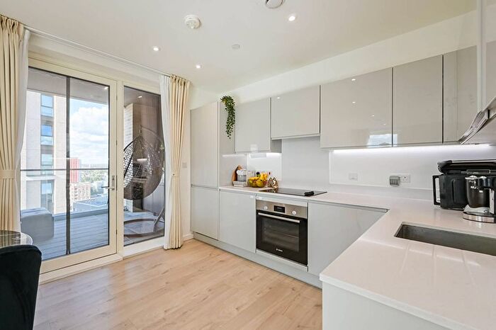 2 Bedroom Flat For Sale In Falconbrook Gardens, Canning Town, London, E16