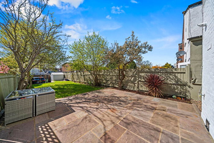 2 Bedroom Flat For Sale In Riffel Road, London, NW2