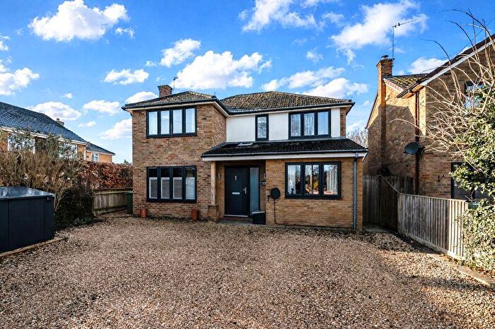 4 Bedroom Detached House For Sale In Selwyn Crescent, Radley Abingdon, OX14