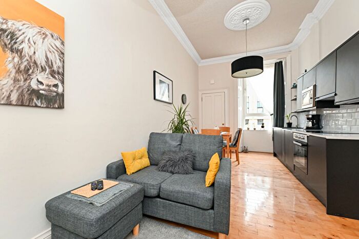 2 Bedroom Flat For Sale In Elm Row, Edinburgh, EH7