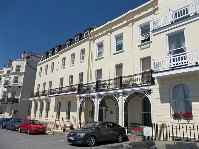 1 Bedroom Flat To Rent In Chain Pier House, Marine Parade, Brighton, BN2