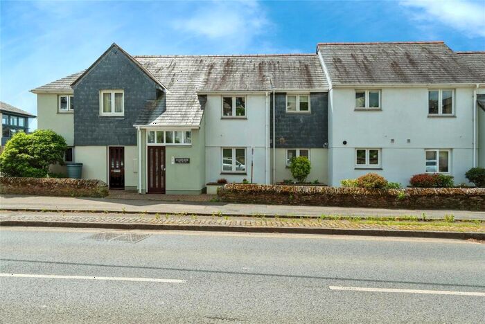 2 Bedroom Flat For Sale In Egloshayle Road, Wadebridge, PL27