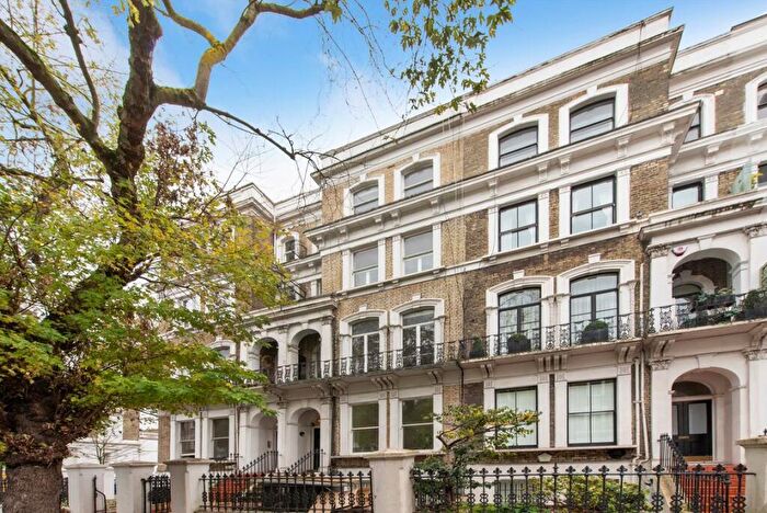 1 Bedroom Flat To Rent In Redcliffe Gardens, London, SW10