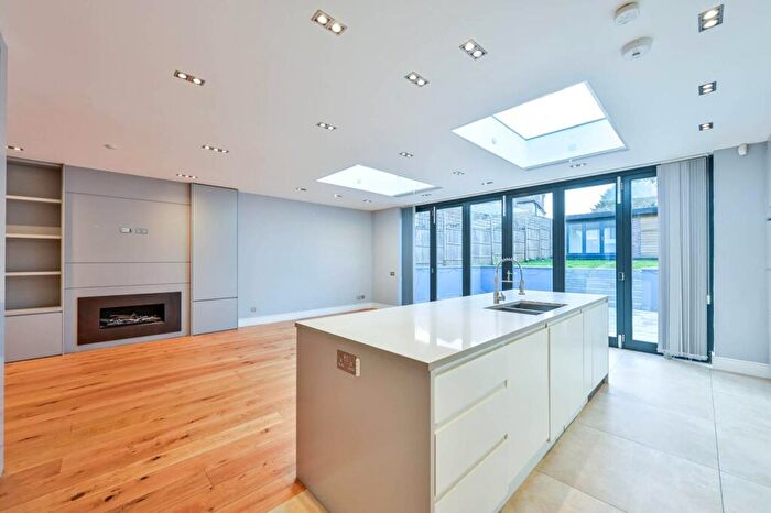 4 Bedroom House For Sale In Southwood Drive, Surbiton, KT5