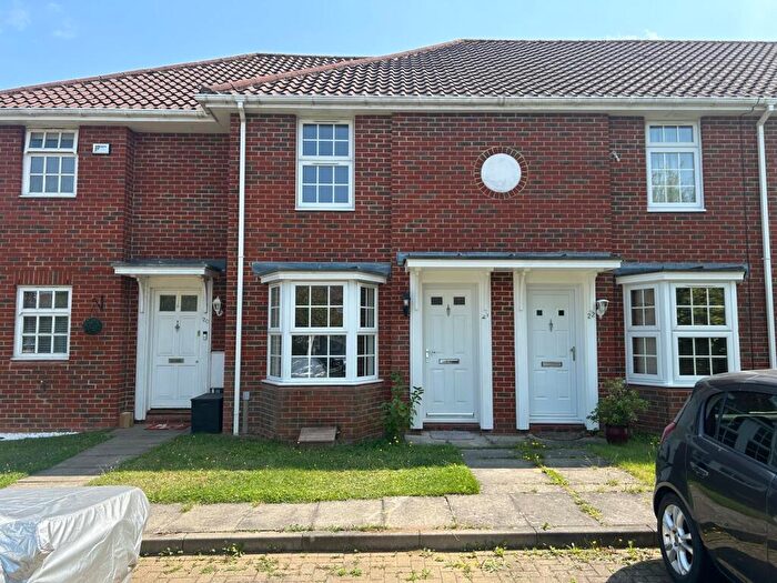 2 Bedroom Terraced House To Rent In Longcroft Gardens, Welwyn Garden City, AL8