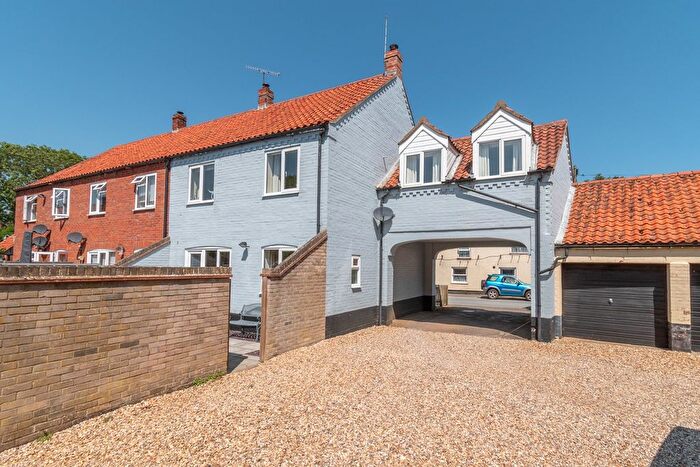 4 Bedroom End Of Terrace House For Sale In West Street, North Creake, NR21