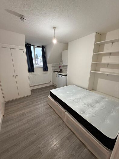 Studio To Rent In Chandos Crescent, Edgware, HA8