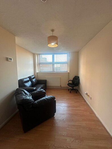 2 Bedroom Apartment To Rent In Flat A, Guildford House, - Guildford Street, Luton, LU1