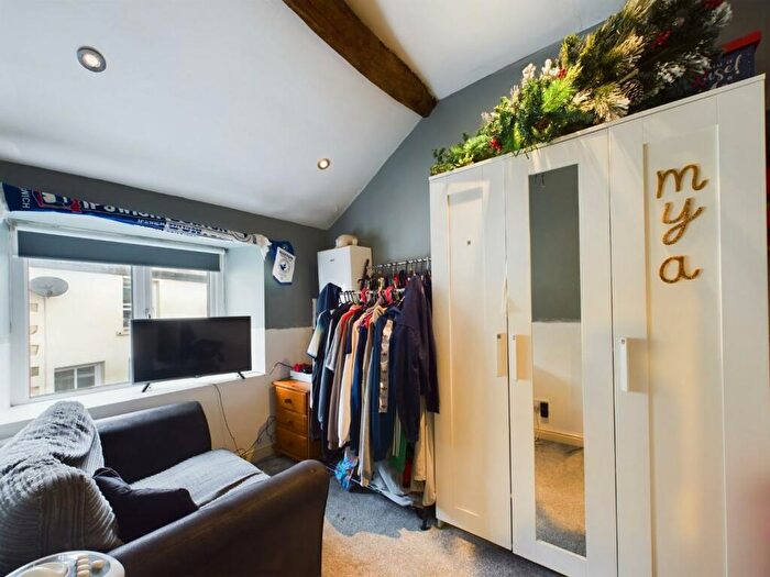 3 Bedroom Terraced House For Sale In Terrace Road, Chapel-En-Le-Frith, SK23