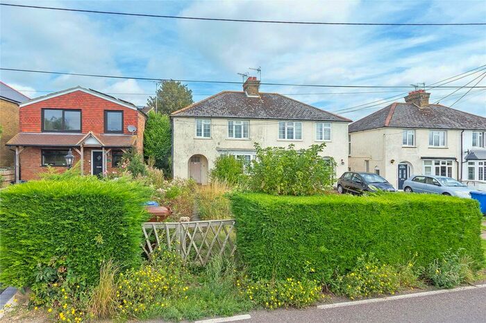 3 Bedroom Semi-Detached House For Sale In Primrose Lane, Bredgar, Sittingbourne, Kent, ME9