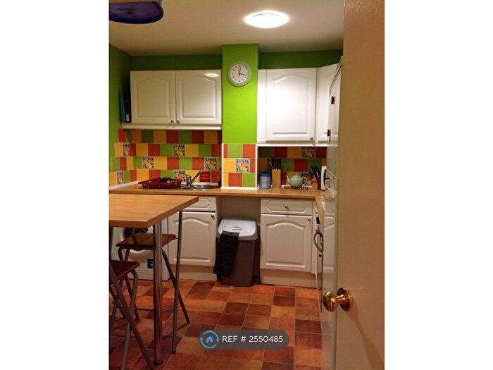 4 Bedroom Flat To Rent In Temple Park Crescent, Edinburgh, EH11