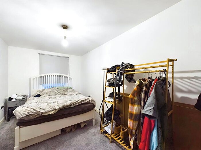 2 Bedroom Apartment For Sale In Waterfront Plaza, Nottingham, NG2