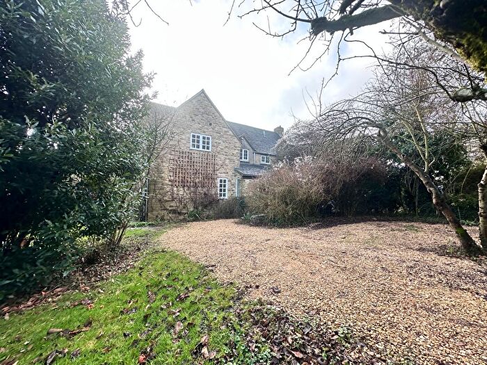 3 Bedroom Property To Rent In Minster Lovell, Witney, OX29