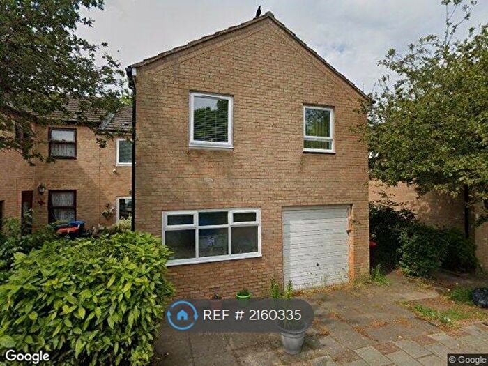 3 Bedroom Terraced House To Rent In Cranesbill Place, Milton Keynes, MK14