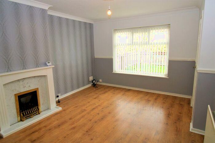 3 Bedroom Terraced House To Rent In Aberford Walk, Greatfield, HU9